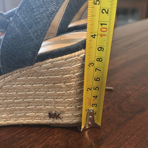 MICHAEL KORS Tibby jute wedge denim sandals sz 8 - Picture 4 of 5